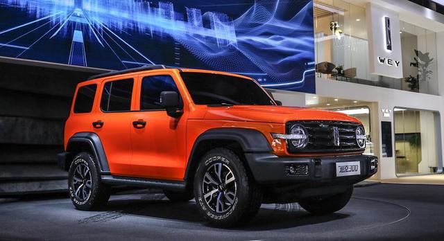  青睐|为何老司机都青睐坦克转弯？WEY坦克300：原地掉头很强势