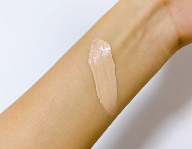 日记|粉底液“吐槽大会”!完美日记网评最差,美宝莲暗沉快,你的呢?