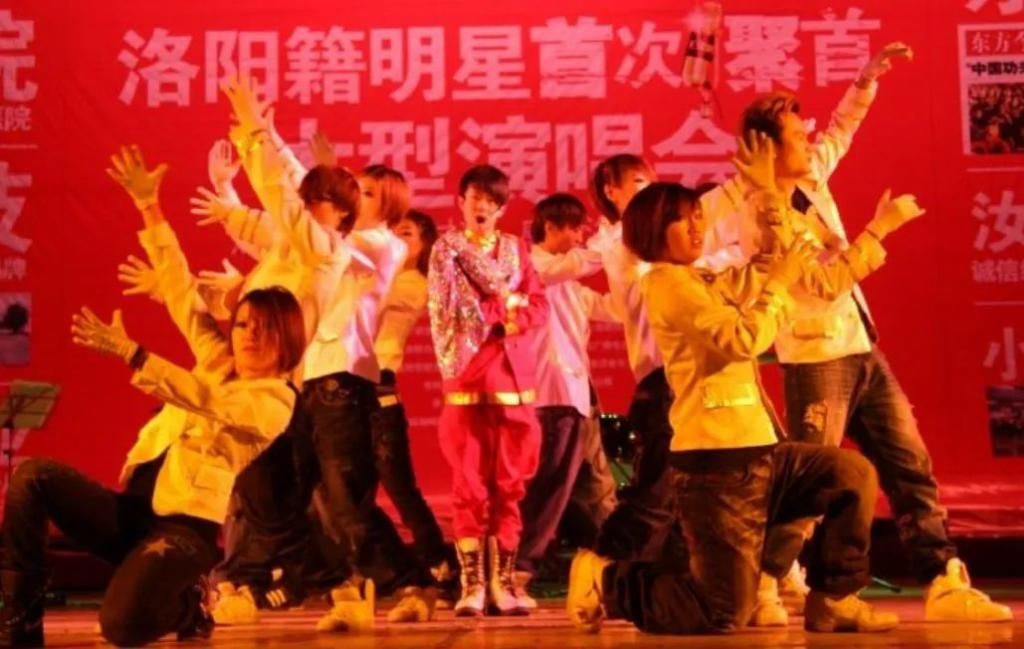  我会|极致少年王一博：不做艺人，我会成为舞者，跳舞是没有头的事，只有一直练！