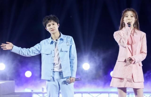  硬糖|硬糖合作春游与贾玲同行阵势强，伴舞范丞丞考验舞技，陈卓璇厉害