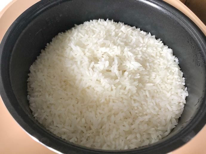  米饭|如何做出粒粒金黄的蛋炒饭？大厨手把手来教你！秘诀其实很简单