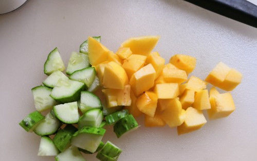 饮品|秋天干燥来一杯好喝的饮品，现榨无添加剂，颜色好看味道棒，好喝