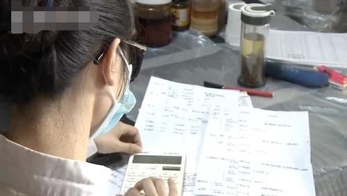 儿女|老父月入两千，儿女虚荣消费欠网贷30多万，女儿不生我就好了