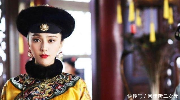 慈禧|同治帝朝地上泼了一碗茶水，叫秀女们走过去，其中一人成了皇后