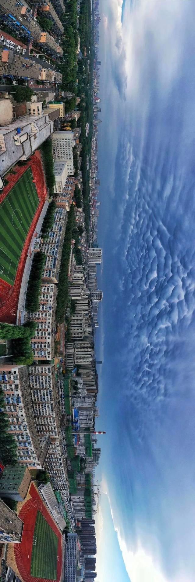  砸坏|吉林省这地突降冰雹！大小如鸡蛋！牌匾都被砸坏了……