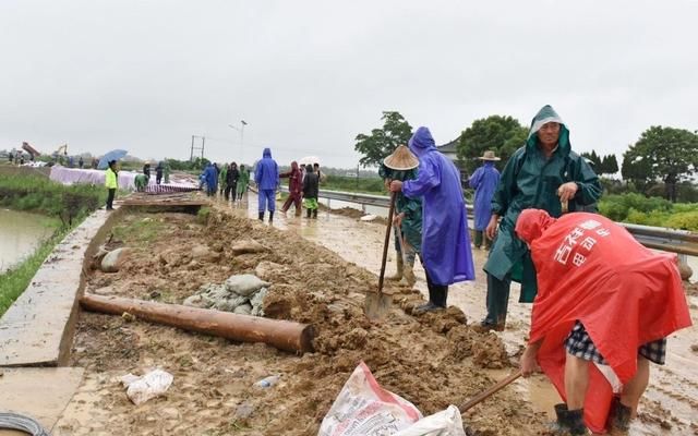 村庄|安徽巢湖破历史水位第四天 部分村庄组织分批撤离