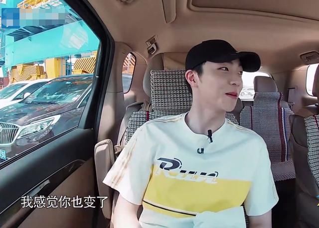  兄弟|蔡徐坤跟陈立农说他变了，但随后的一番对话，我却感受到了兄弟情