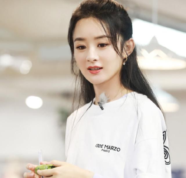  嘉宾|《中餐厅》迎来重量嘉宾，黄晓明称其“偶像”，赵丽颖也热情迎接