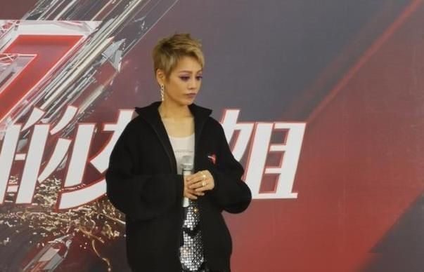  姐姐|《姐姐》成团有阻碍？先是宁静高调拒绝成团，又有四人搞小团体