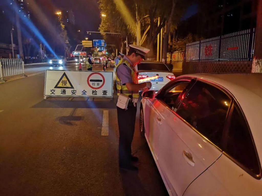 交警|严查!西宁交警不定时、不定点开展这项行动...