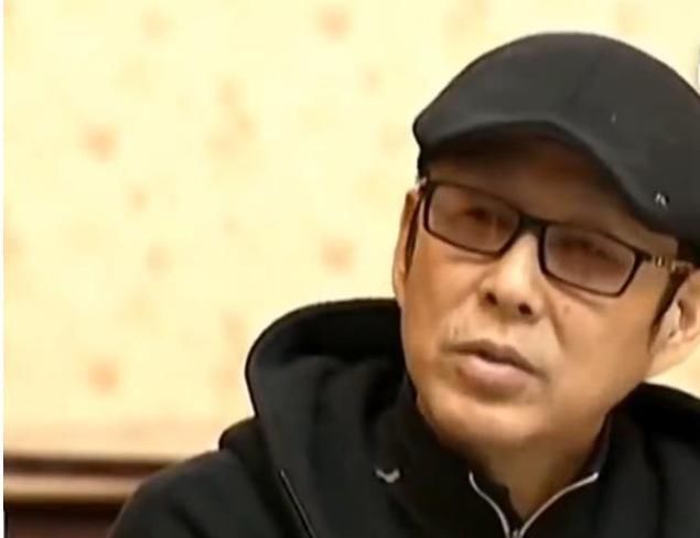  抗日|陈道明：我不拍“抗日神剧”，穿短裙上战场，打仗还是秀腿？