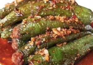  大盘|青椒最好吃的做法，每次做两盘，我一个人就可以吃掉一大盘！