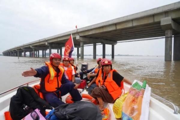 兼程|星夜兼程奔赴千里！河南消防紧急驰援“近邻”安徽，已营救疏散3726人