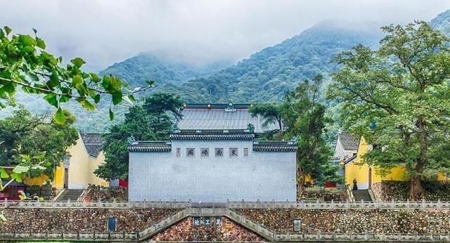 汉传佛教净土宗|国内最值得去的六大免费佛寺, 关键是免费!