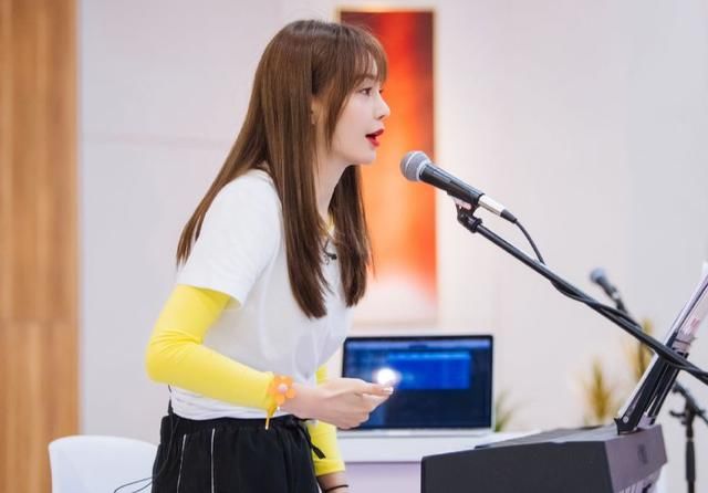  公演|《乘风破浪》二轮淘汰，沈梦辰离开太离谱，被淘汰其实另有原因？