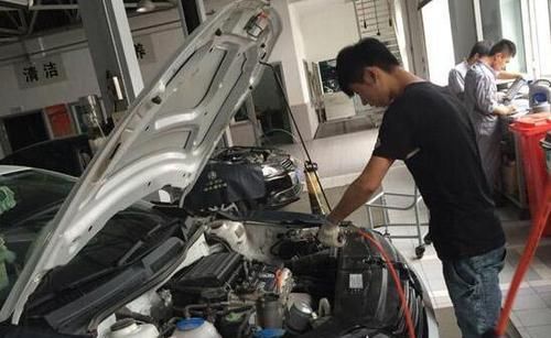  费用|养一辆十万左右的车，一年需要花多少钱？看卡罗拉车主算笔账