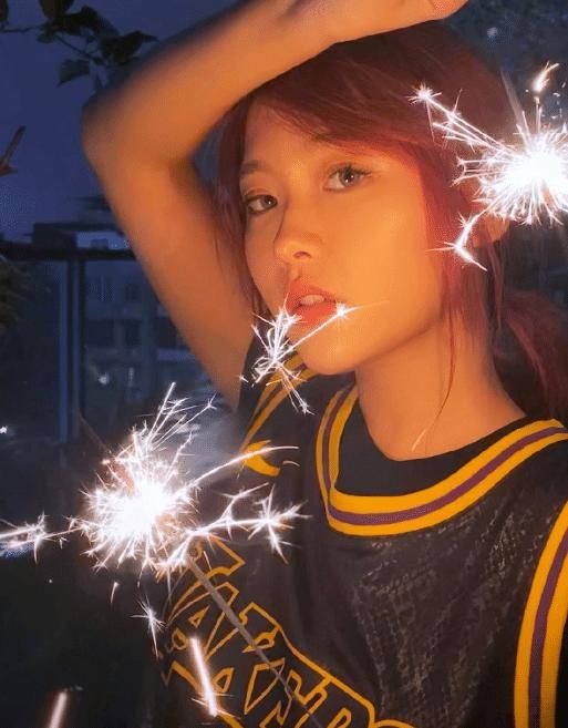  沙发|心动3：女2家多有钱？谁注意她家中沙发的样子，原谅我孤陋寡闻