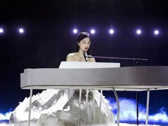  端水|姐姐们兴风作浪屡屡诞生全网黑，端水大师黄晓明也端不好这碗水了