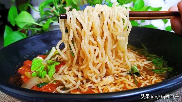 西红柿|方便面这样做才好吃,孩子点名这么做,营养健康有味道,好吃不腻