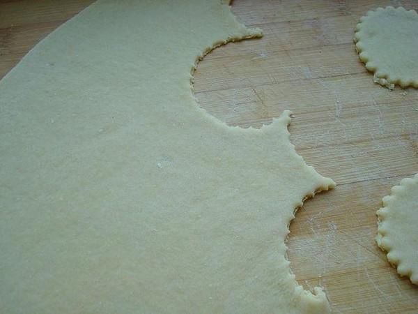 烤箱|家里有面粉一定要学做它,不用烤箱,咬一口又香又脆,孩子抢着吃