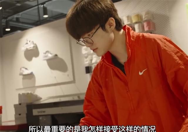  faker|faker成为替补之后，skt拍摄了一个新的宣传片，老粉丝对此无法接受