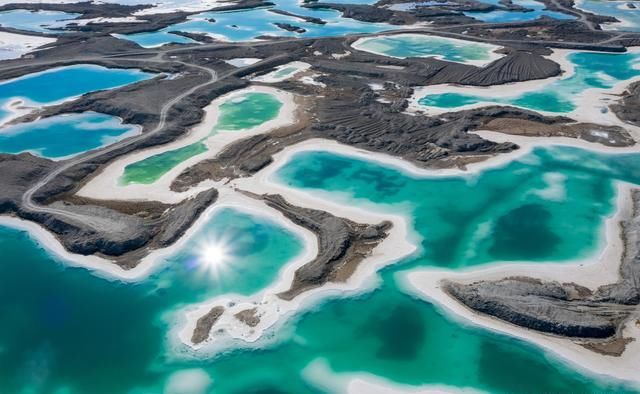  湖水|大柴旦：五彩谷天地雄奇之峻，翡翠湖水云婉约之华，柴达木探秘4