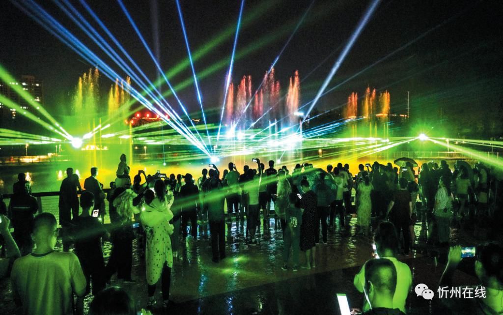  越来越|忻州：今年夏天最美夜景！遗山公园惊艳亮相！忻州越来越好！