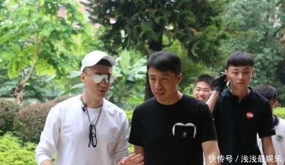 严敏|综艺导演都不讨喜,为何严敏是个例外?