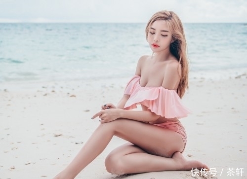 个性|比基尼泳衣小姐姐,细腻柔软,散发个性魅力!