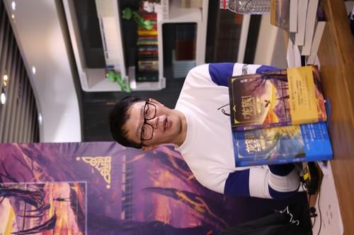 龙族|跨越十年时空，江南携新版《龙族》归来