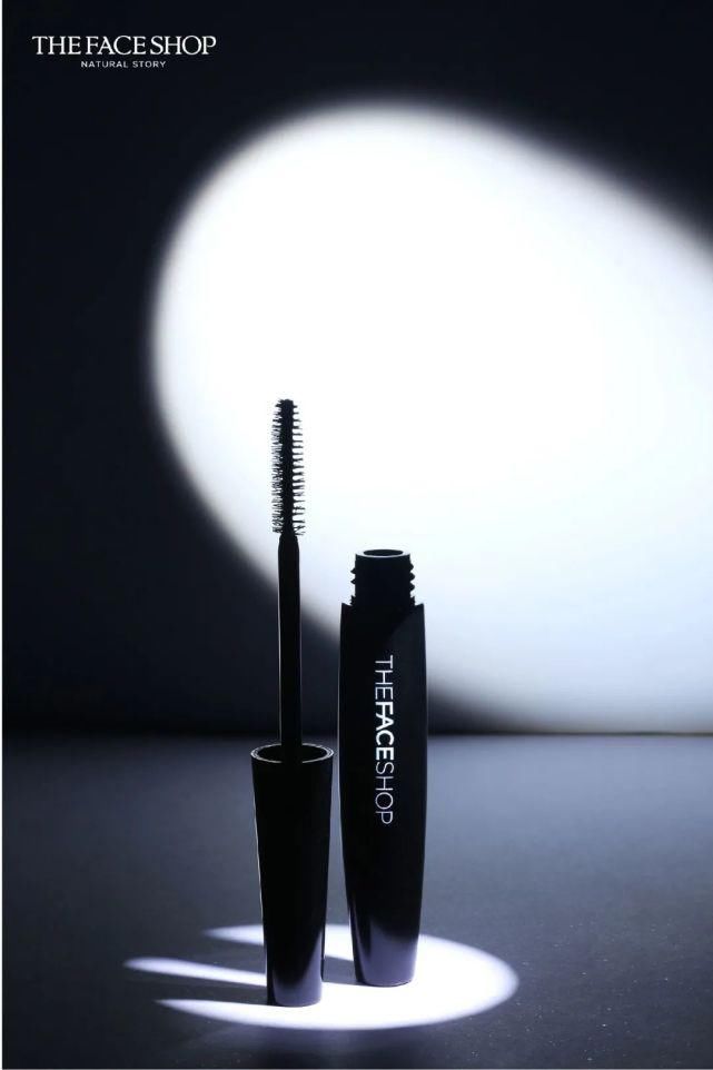 小红书＂,＂fkws＂:＂青年|你的秋冬彩妆新！品！指！南！从平价到贵妇，看这篇就够