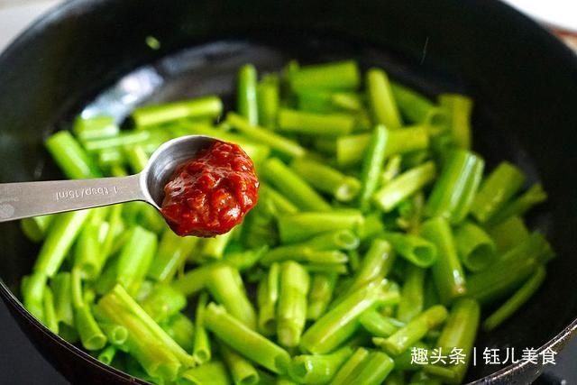 维生素|入秋后，多吃此碱性蔬菜，1块钱1斤，营养美味，趁着便宜抓紧吃