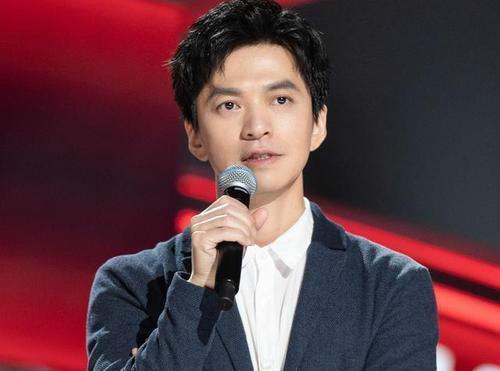  唱歌|李健的故事：用心唱歌，唱进了多少人的心中