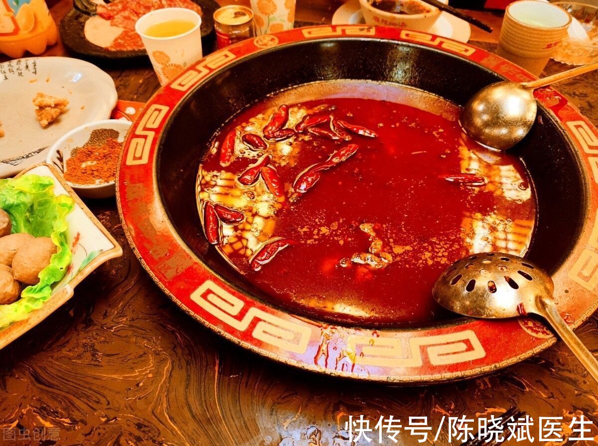 失眠无非三种原因3个经典助眠方(老中医教你3个“助眠法宝”，经常失眠、爱做梦的，不妨赶紧试试)