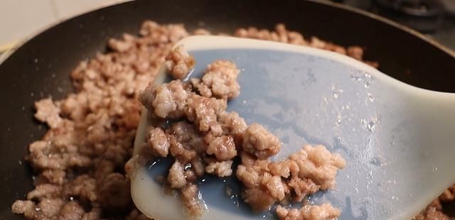 土豆|传说吃了能发财的家常下饭菜,做法简单一学就会,寓意财源滚滚