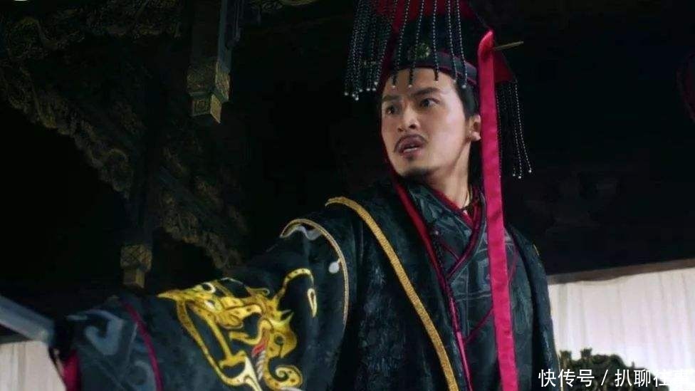 何用|大臣索取尚方宝剑,皇帝问:你要它何用?大臣:只为杀你的老师