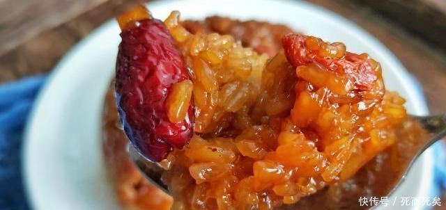  年糕|糯米粉开水烫一烫,比年糕做法还要简单,比糍粑好吃