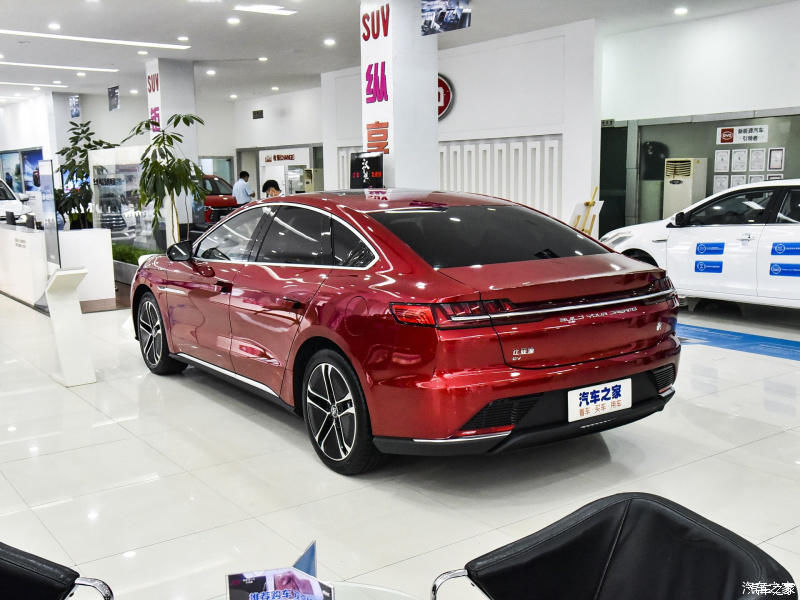 比亚迪|旗舰车型比亚迪汉 售价27.95万 又帅又快又远
