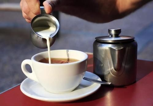 算是|奶茶？茶饮？奶茶算是茶的一种创新吗？