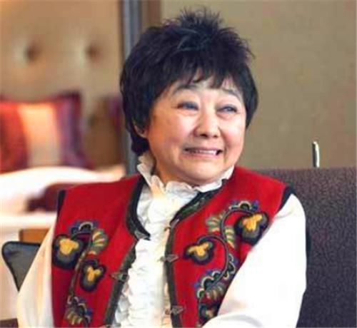  家产|中国第一女富豪，丈夫被绑后神秘失踪30年，她将830亿家产全捐了