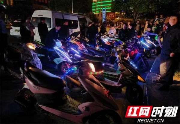 宁远|以摩托克摩托 宁远铁骑“双节”期间查处“炸街”鬼火摩托车34台