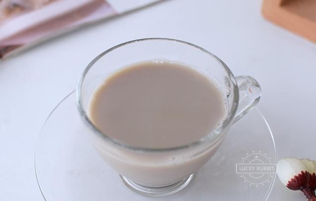 提前做好|秋天的早餐少不了它，做成豆浆比普通豆浆营养，每天一杯精神饱满