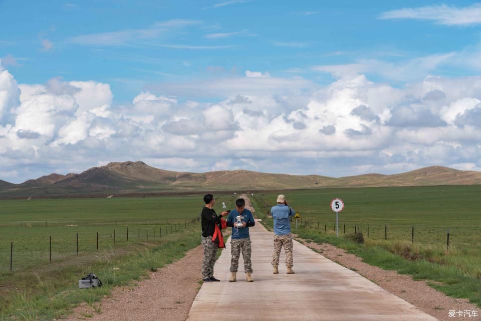 风雨雷电|贝子庙+中蒙边境+草原露营 乌珠穆沁 风雨雷电绿浪秘境行路书