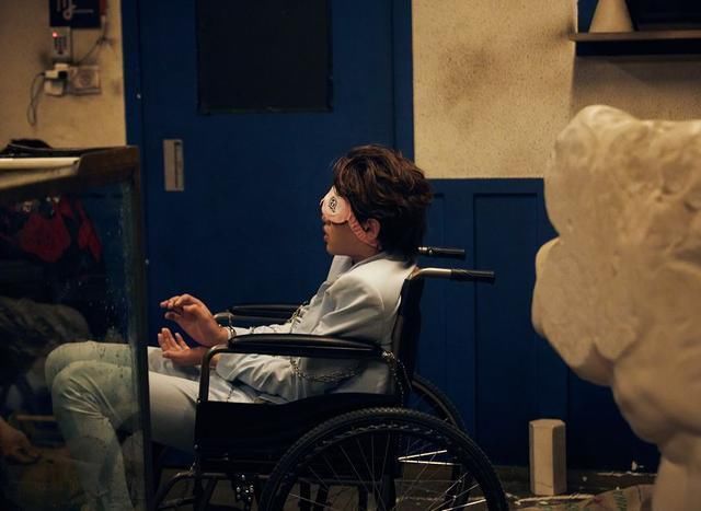  说出|黄明昊手脚被绑住，慌乱下说出一句话，粉丝：孩子长大了