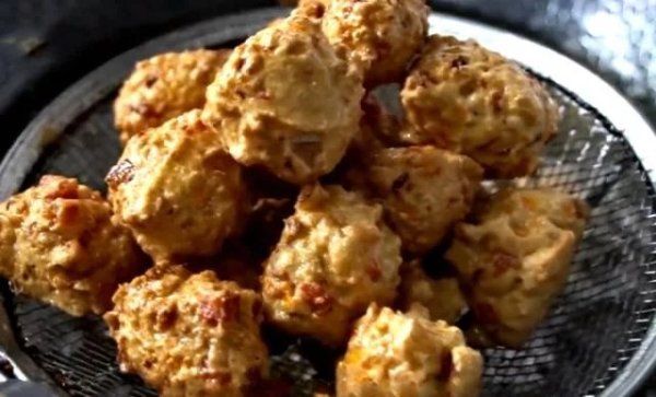  豆腐|豆腐丸子，有人加面粉，有人加淀粉，多数人搞错，难怪丸子不鲜嫩