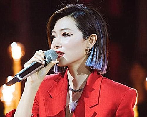  姐姐|《姐姐》最新排名，孟佳断层第1，张含韵卡8，看到万茜：我没看错吧？