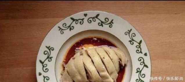 鸡皮|只需要一种香料,加入白切鸡中,鸡皮会立刻变黄