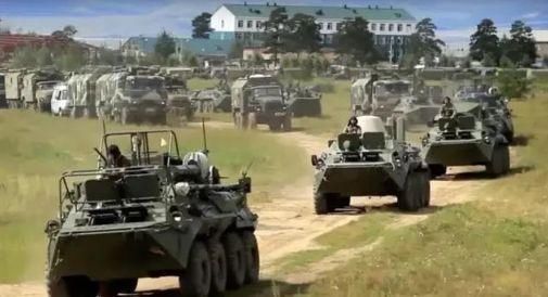  动作|俄罗斯没被拖垮，军事动作不断，连环出击，轮到美国害怕了