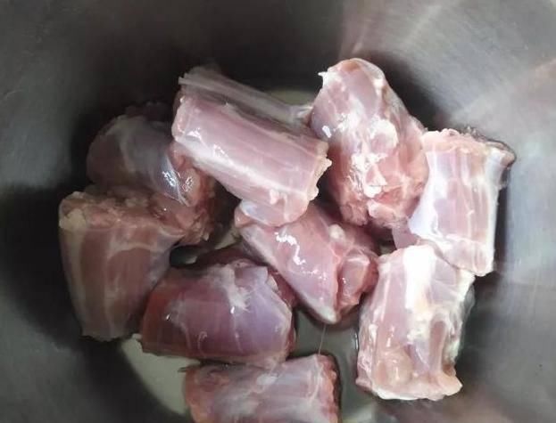 夏日|无论是夏日炎炎,還是略微凉飕飕的初春,这道麻辣鸭脖一定要学好