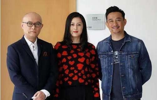  黄澜|节目上指导女嘉宾的情感，私下却跟丈夫离婚，黄澜到底有多可笑？